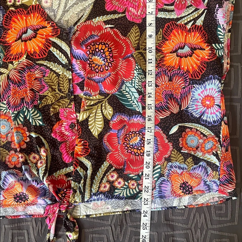Torrid Tie-Front Capped Sleeve Multicolored Floral Print Button Up Blouse Size3X - Picture 12 of 14